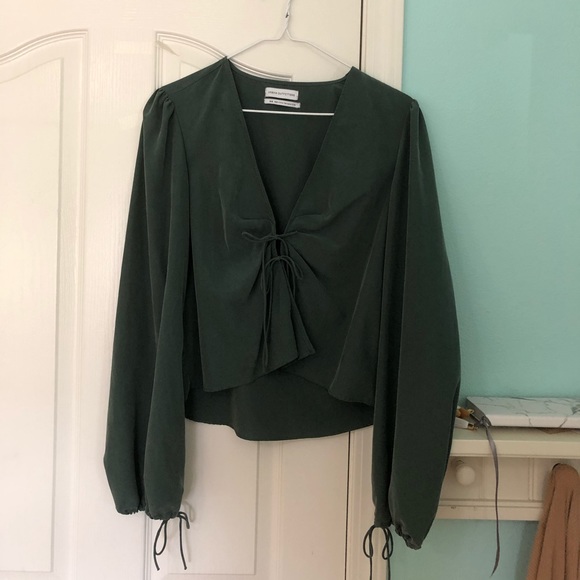 Urban Outfitters long puff sleeve cropped blouse - Picture 3 of 5